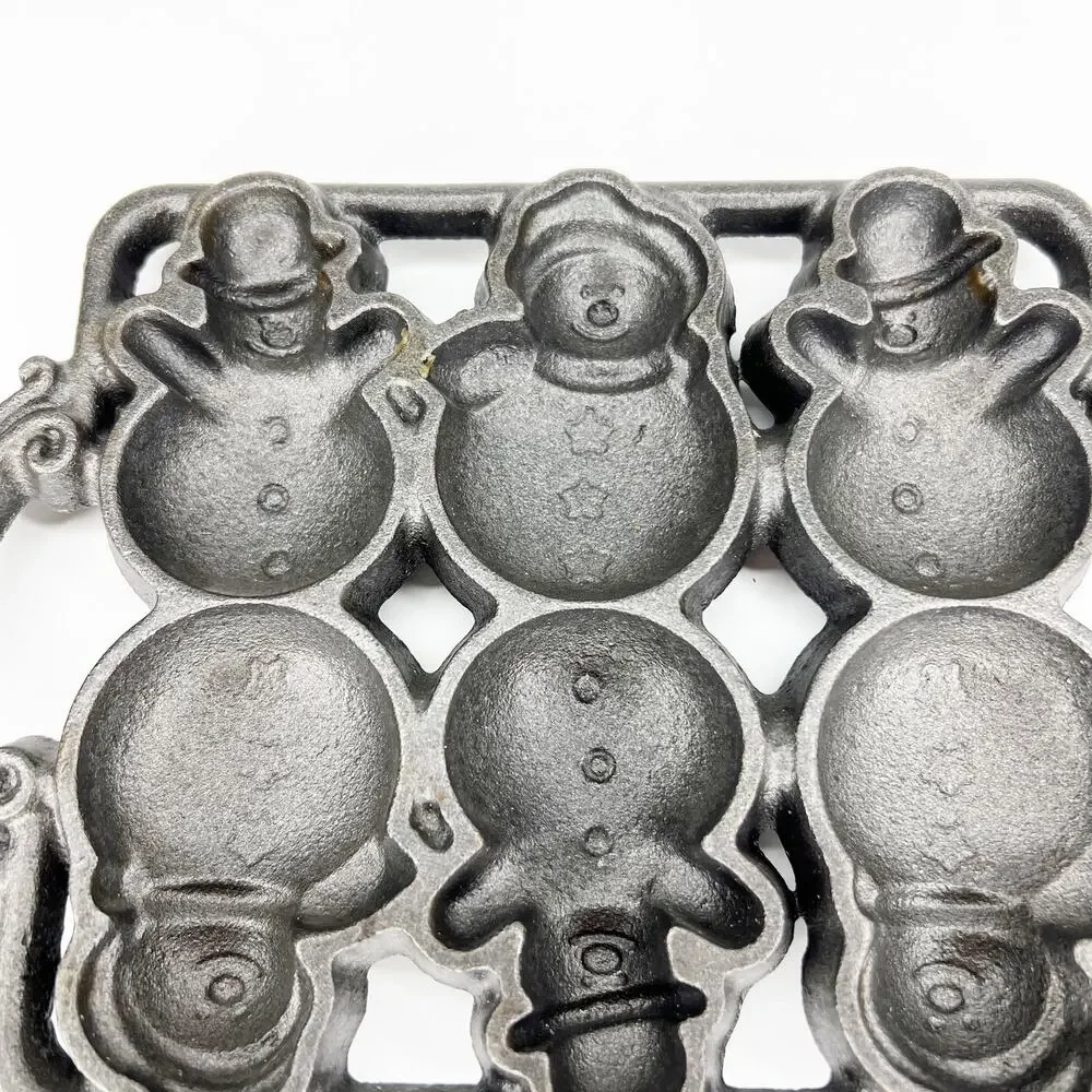 Vintage John Wright Cast Iron Snowman Baking Pan
